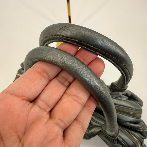 Cole Haan Silver Pebbled Leather Satchel Shoulder Bag Double Handle Zip Top - Picture 10 of 16